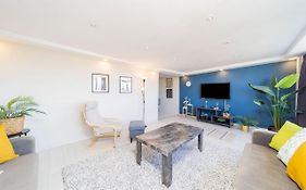 Superb Flat Near Hadrian'S Gate